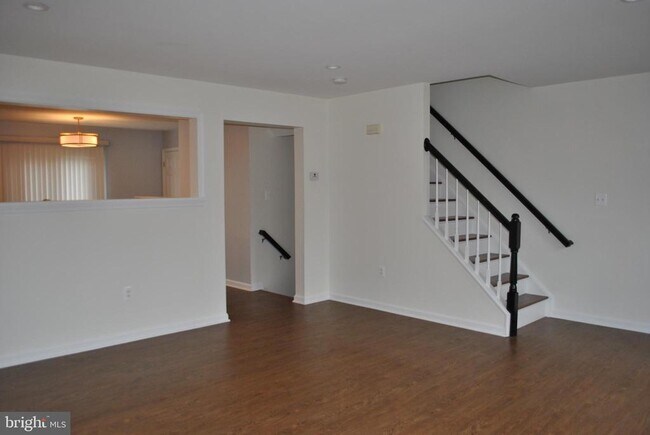 Building Photo - 537 Highland Towne Ln
