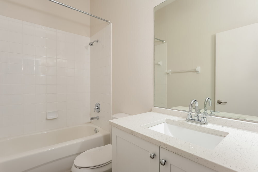 Building Photo - 12620 Longcrest Dr