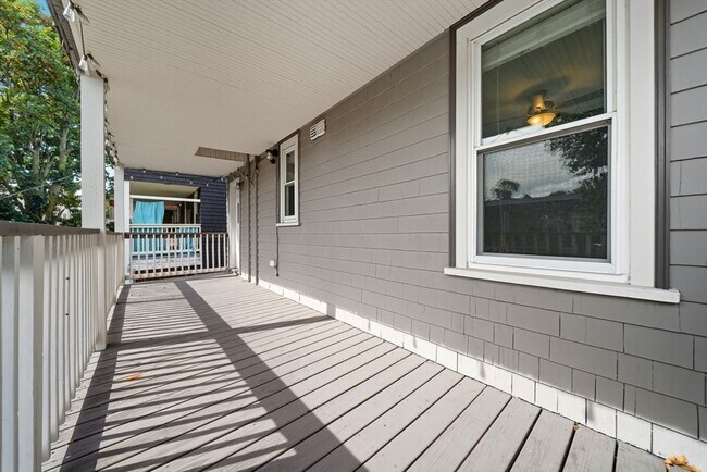 Building Photo - 22 Trescott St