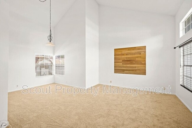 Building Photo - 24535 Leafwood Dr