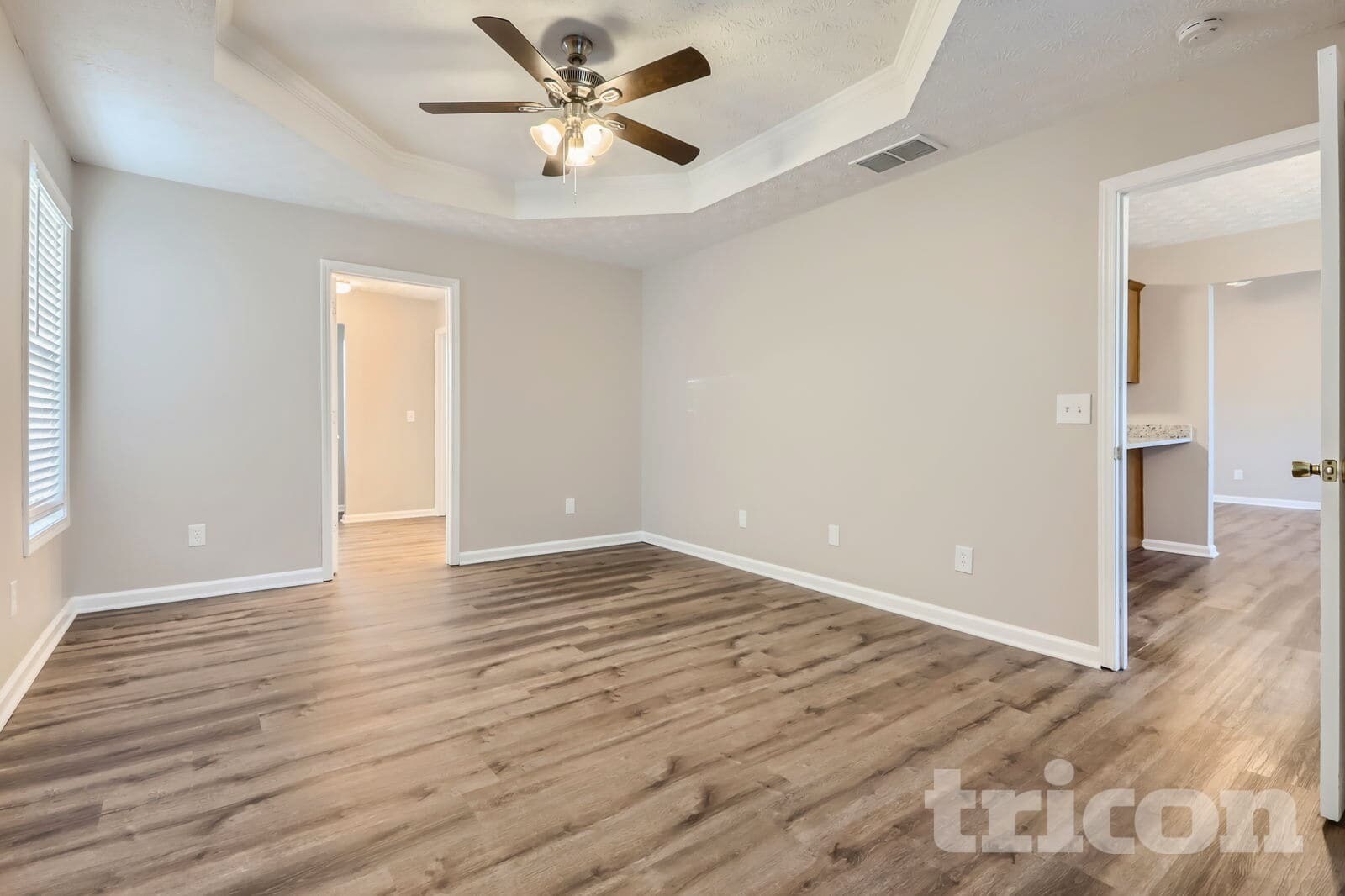 Building Photo - 90 Pebble Ln