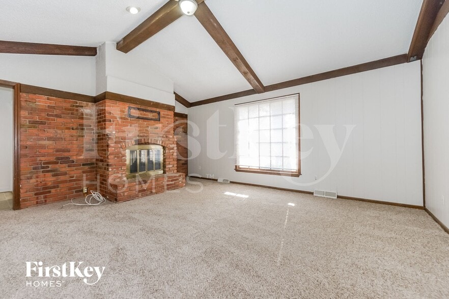 Building Photo - 7600 E 70th Terrace