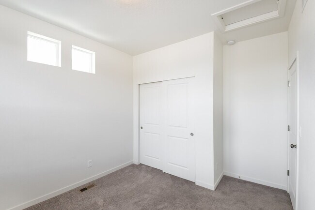 Building Photo - 18572 47th Dr