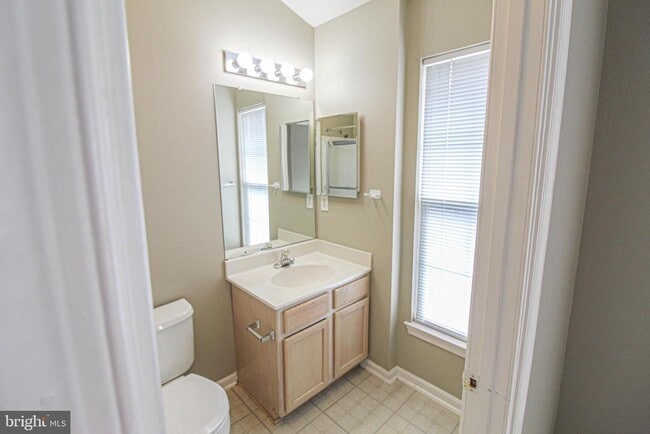 Building Photo - 13014 Shamrock Glen Dr