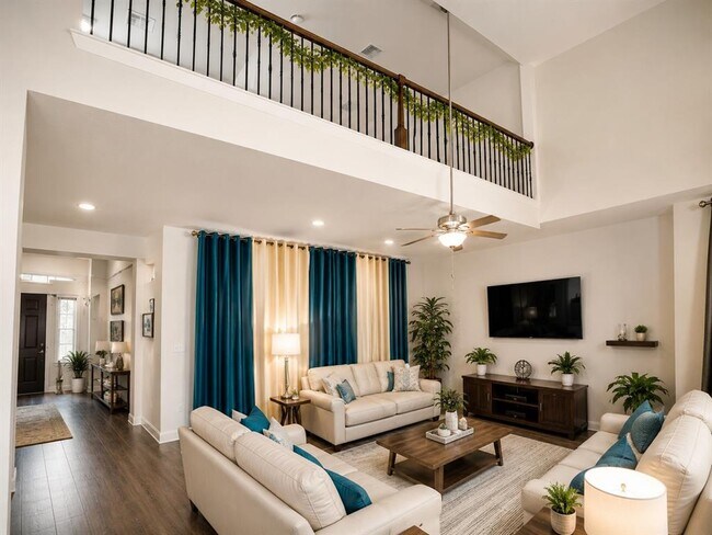 Building Photo - 813 Palamos Dr