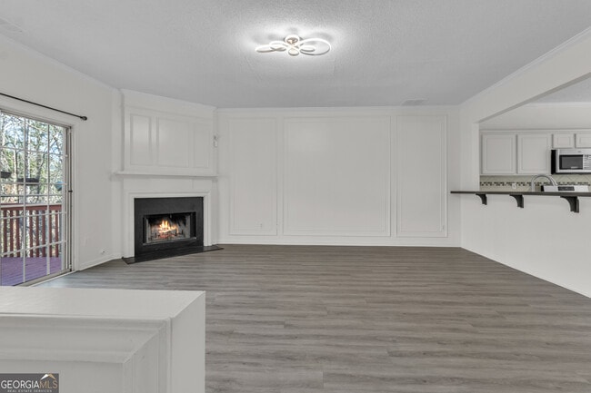 Building Photo - 9155 Nesbit Ferry Rd