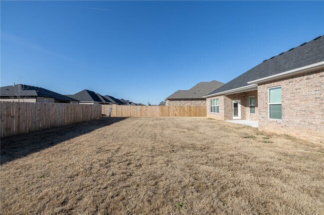 Building Photo - 5653 Poppy Ave