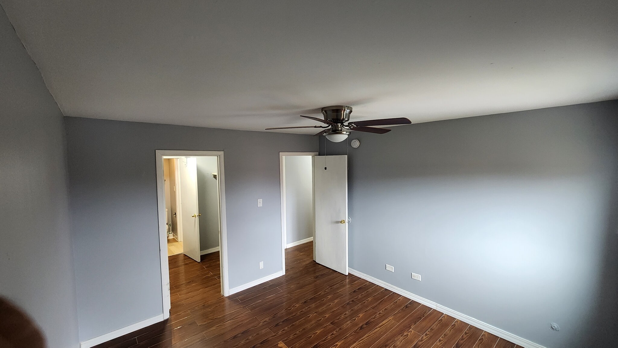 Building Photo - 121 W Elk Trl