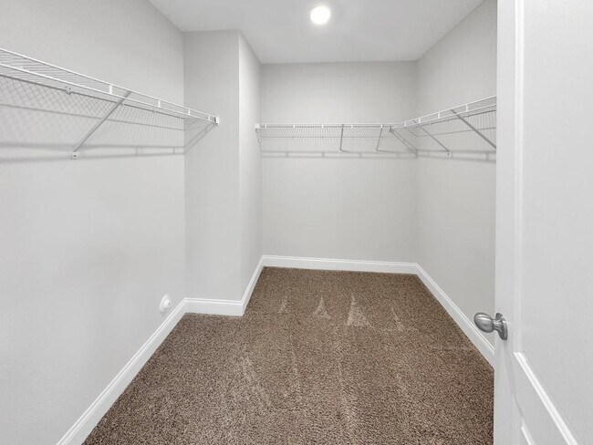 Building Photo - 1102 Dartmouth Dr