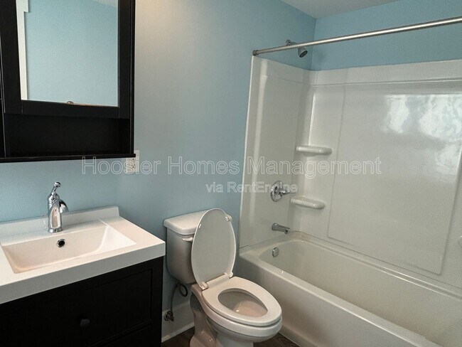 Building Photo - 1524 Bellefontaine St