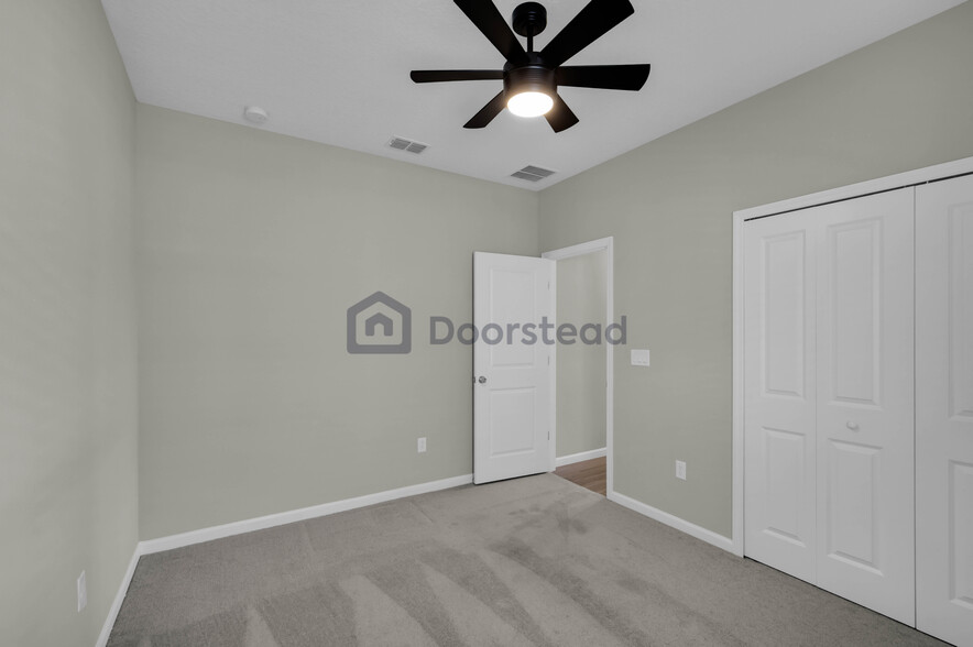 Building Photo - 9603 Lovage Ln