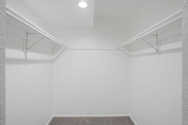Building Photo - 4616 S Quail Vis Cv