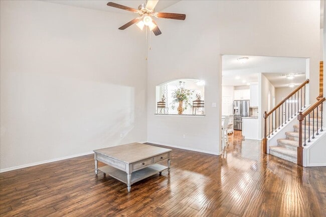 Building Photo - 4/2.5 in Midway ISD