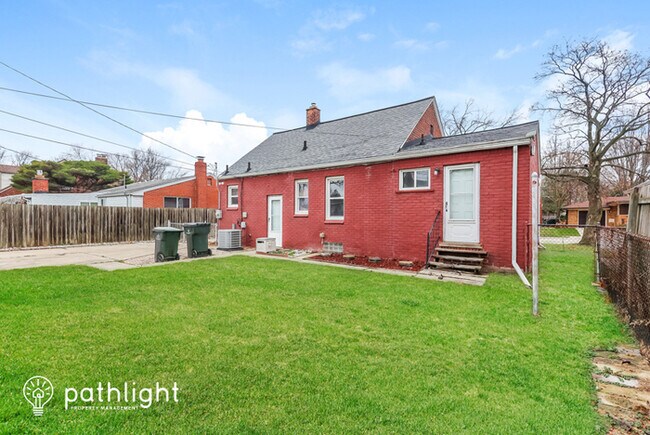 Building Photo - 22030 Harper Lake Avenue