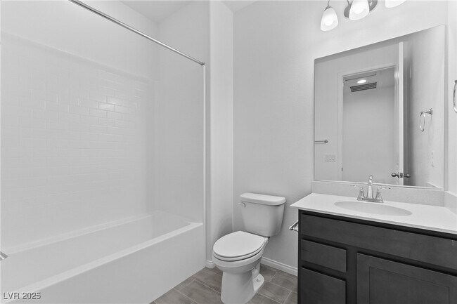 Building Photo - 966 Ferodale Ave