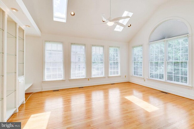 Building Photo - 1719 Strine Dr