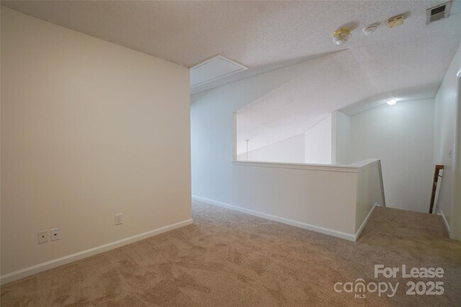 Building Photo - 3210 Summerfield Ridge Ln