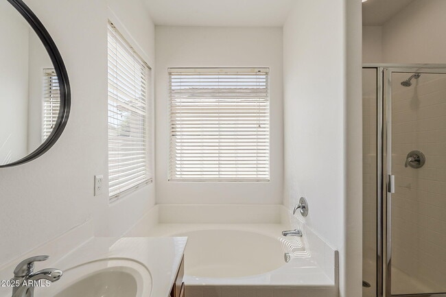 Building Photo - 3877 S Coach House Dr