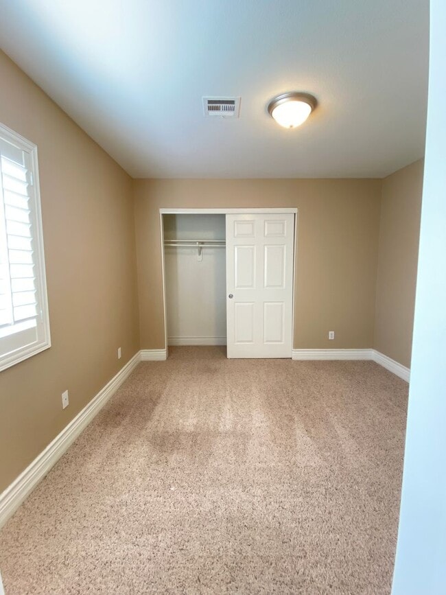 Building Photo - 95 Broken Putter Way