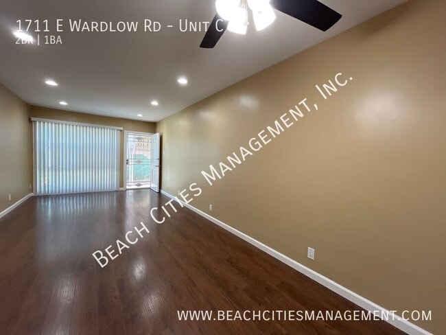 Building Photo - 1711 E Wardlow Rd
