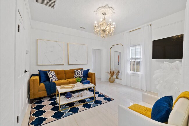 Primary Photo - 140B M L King Ave