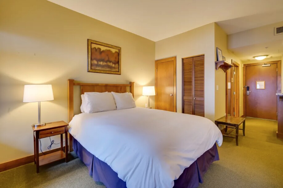 Building Photo - 3720 Sundial Ct