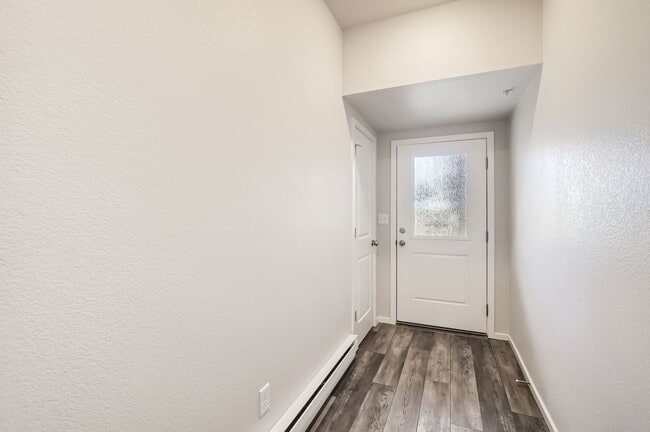 Building Photo - 2060 Autumn Moon Dr