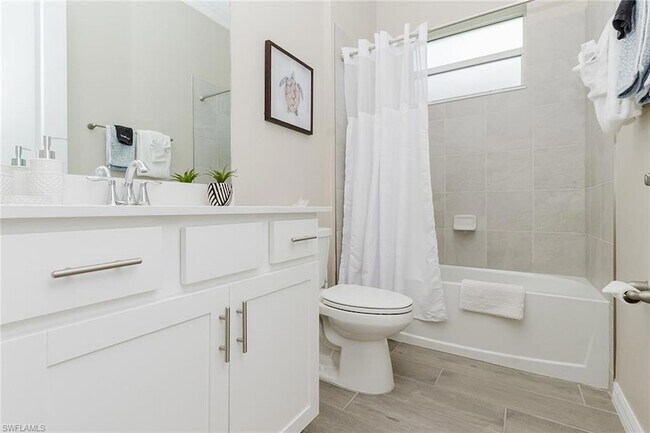 Building Photo - 5856 Sunningdale St