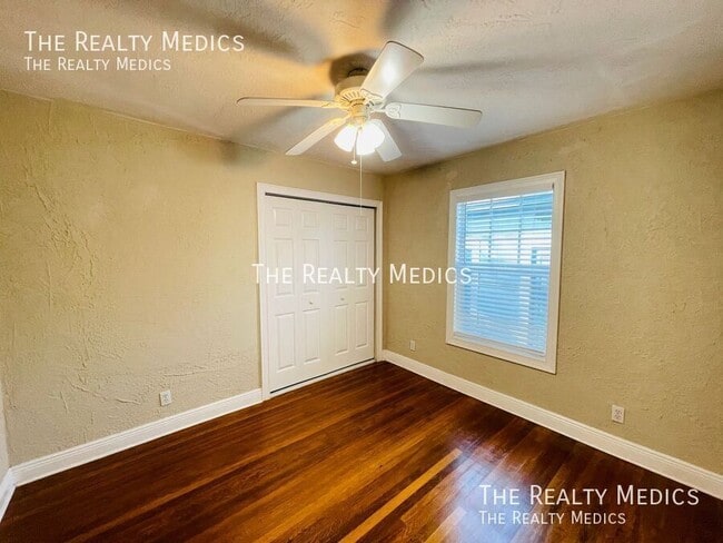 Building Photo - 1332 W Princeton St