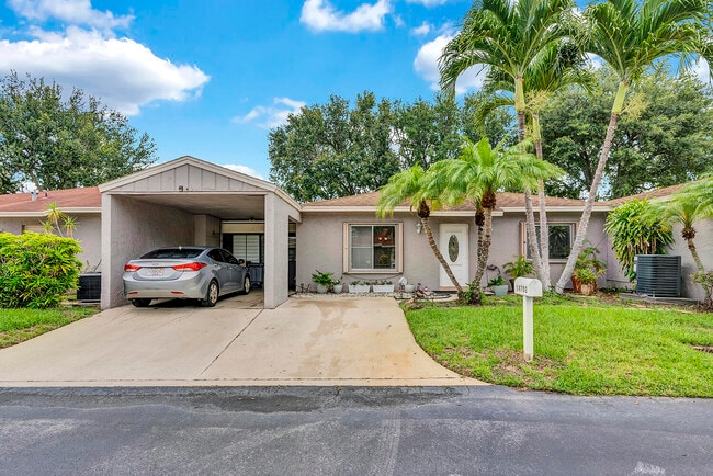 Building Photo - 14702 Wildflower Ln