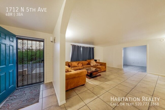 Building Photo - 1712 N 5th Ave