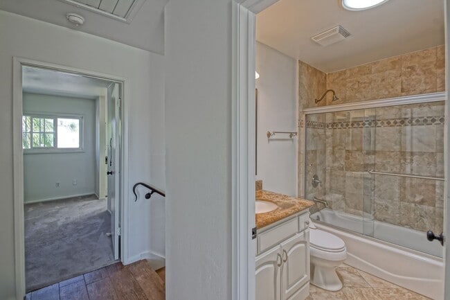 Building Photo - Bright & Spacious, 4BR3BA Home in the Private, Gated Community w/ 2 Pools, Clubhouse, Playground ...