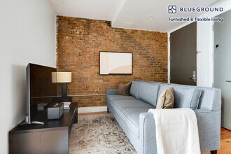 Building Photo - 72 Willoughby St