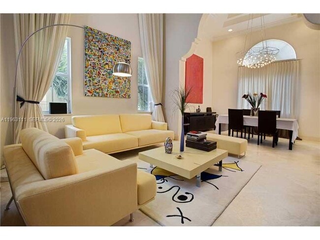 Building Photo - 7061 NW 113th Ct