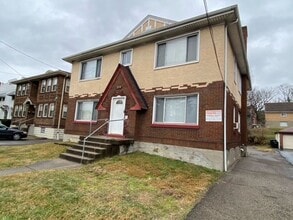 Building Photo - 3954 Vine St