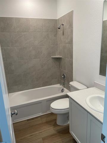 Building Photo - 2644 Starwater Dr