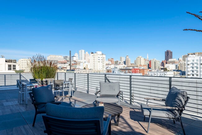 Building Photo - 719 Larkin St