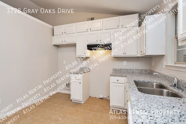 Building Photo - 3728 Gray Oaks Dr