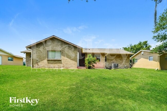 Building Photo - 969 Fountainhead Dr