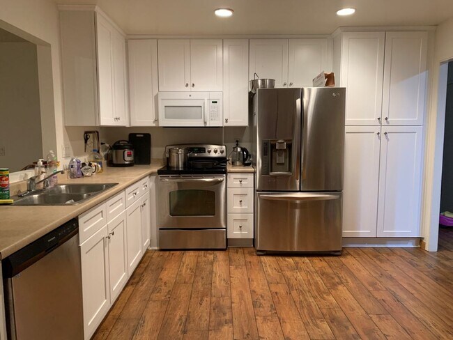 Building Photo - 4BD 2BA House in Poway