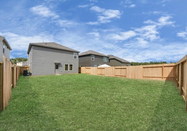 Building Photo - 13338 Rayhill Dr