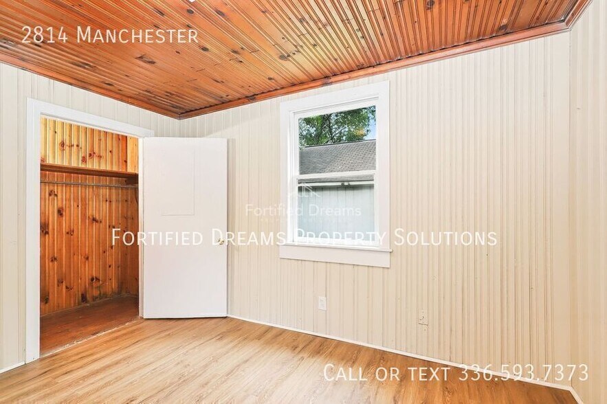 Building Photo - 2814 Manchester-