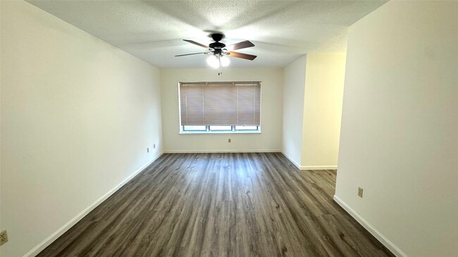 Building Photo - 618 Cannon Ball Dr