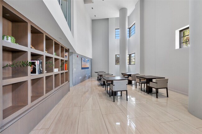 Building Photo - 6620 Indian Creek Dr