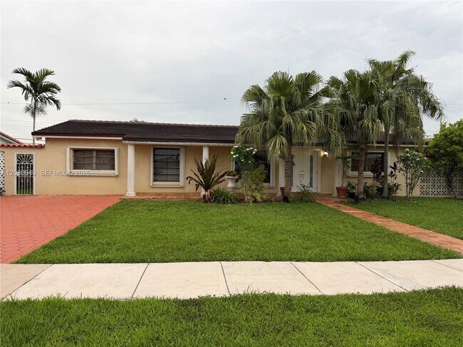 Building Photo - 3541 SW 125th Ct