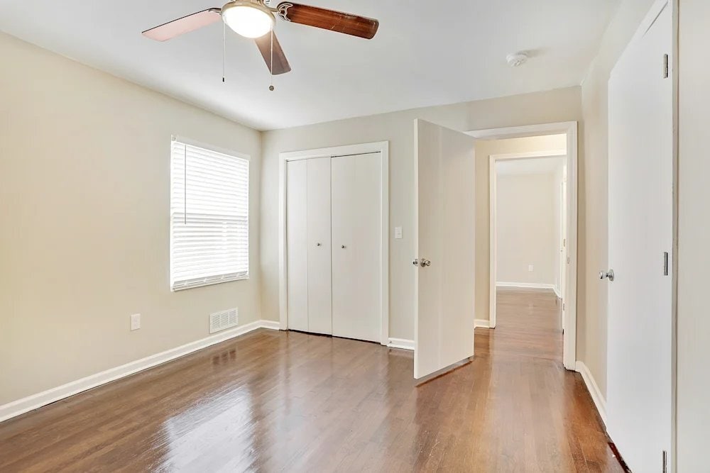 Building Photo - 2285 Headland Dr