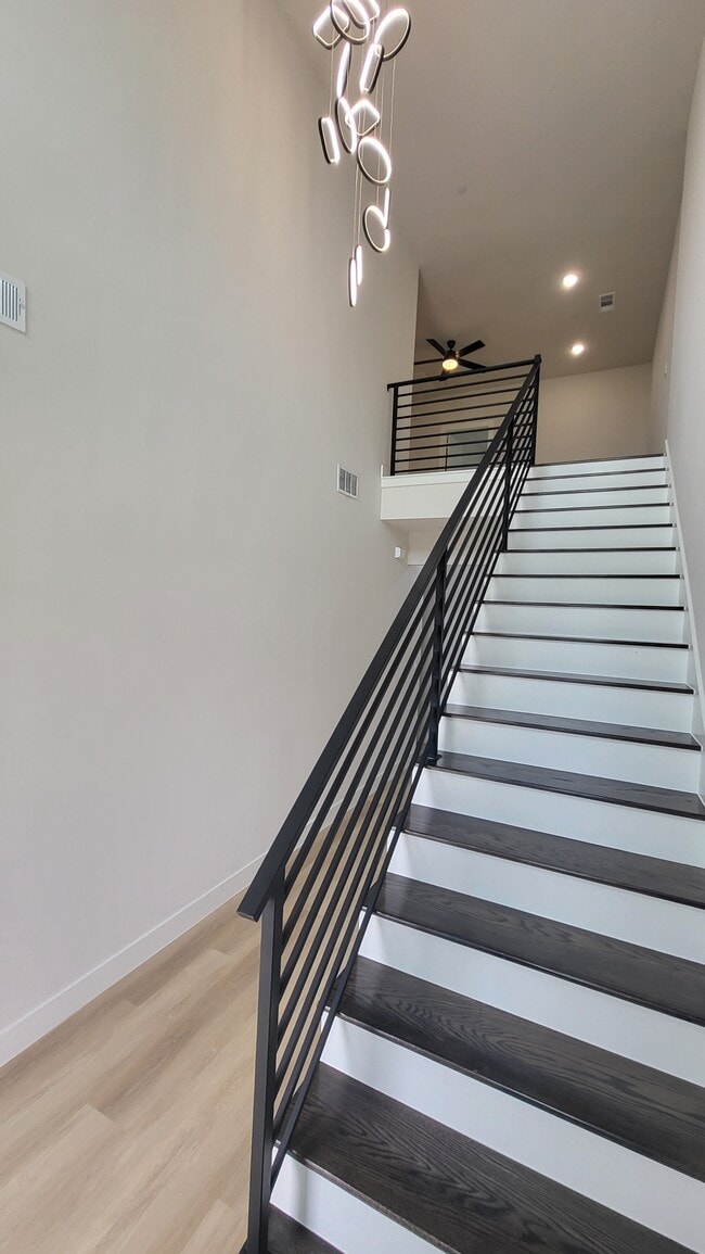 Building Photo - 2348 Alsiddiq Dr