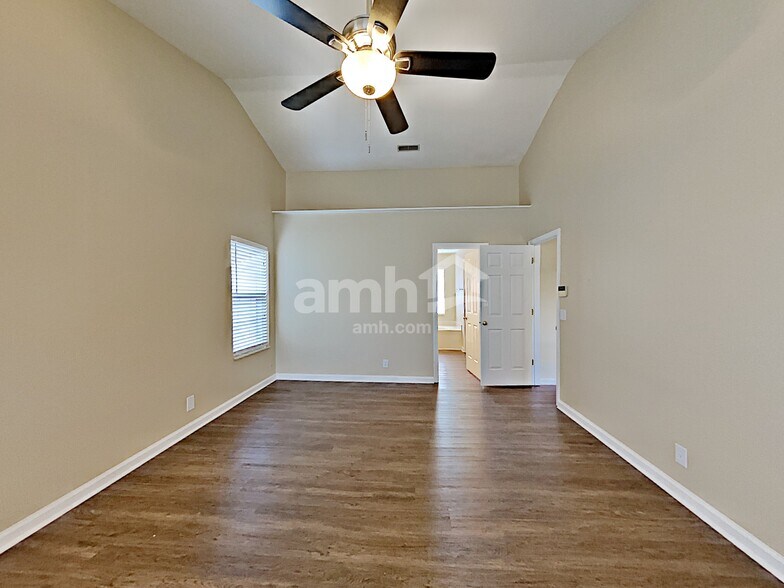 Building Photo - 309 Kentons Way