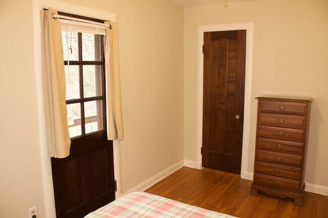 Building Photo - 15388 Glynn Rd