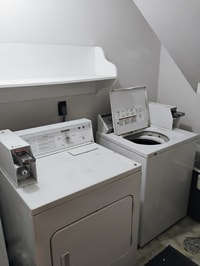 Building Photo - 4766 Wolverton Ln